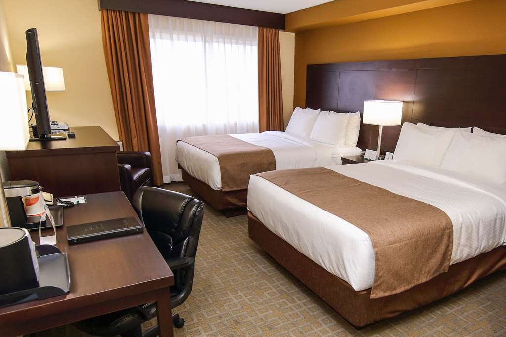Quality Inn & Suites Bathurst Kamer foto
